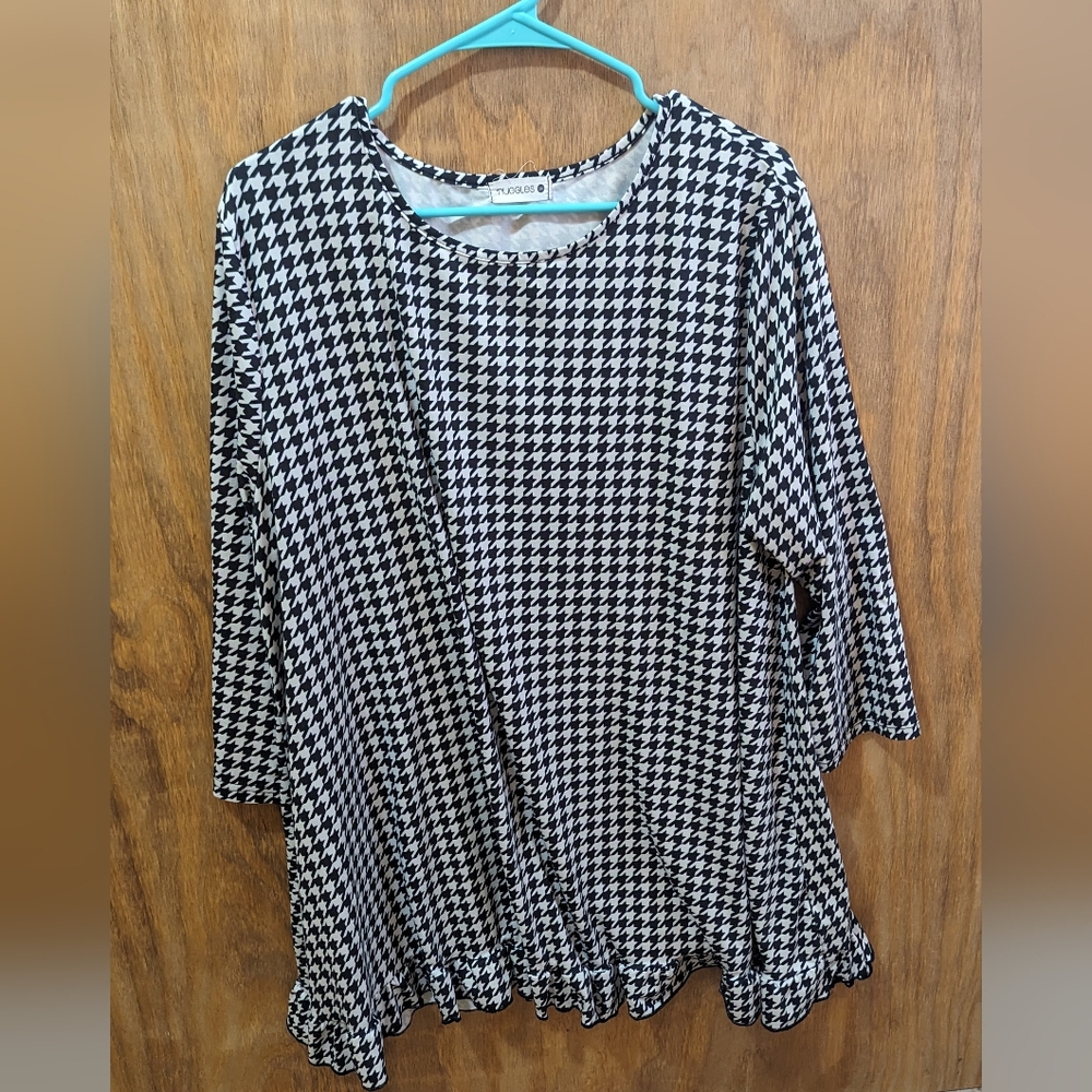 Nuggles Avery Houndstooth Top, Size 3X
